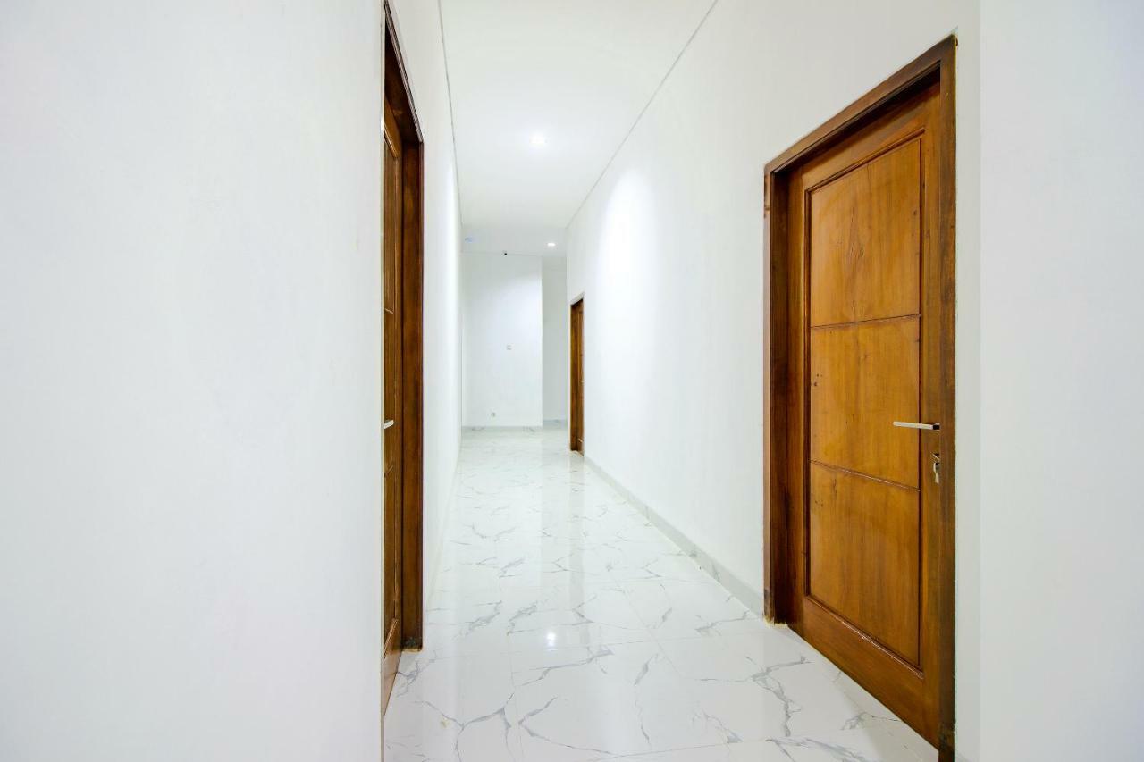 Super Oyo 13I9 88 Exclusive Guesthouse Kejayan Exteriér fotografie