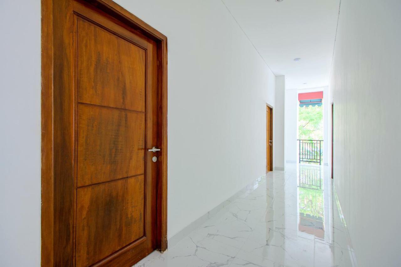 Super Oyo 13I9 88 Exclusive Guesthouse Kejayan Exteriér fotografie